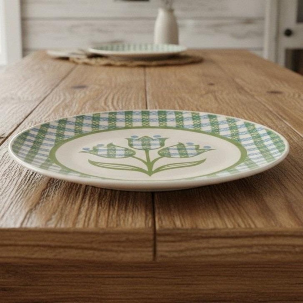 Royal USA Gingham Garden Tulip Platter, 11" Chop Plate, Vintage American Pottery